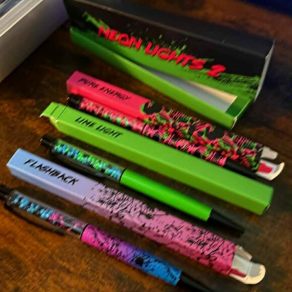 Pengems Neon lights 2 - Set of 3 Pens -  BRAND NEW - Picture 1 of 3